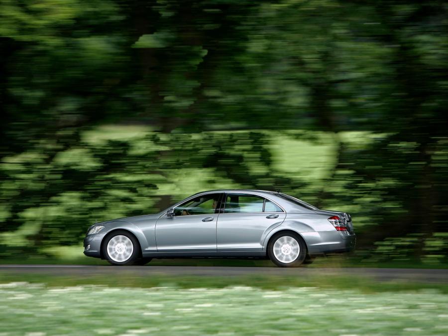  Mercedes-Benz S500 (W221) 2005 года  (фото 31 из 31)